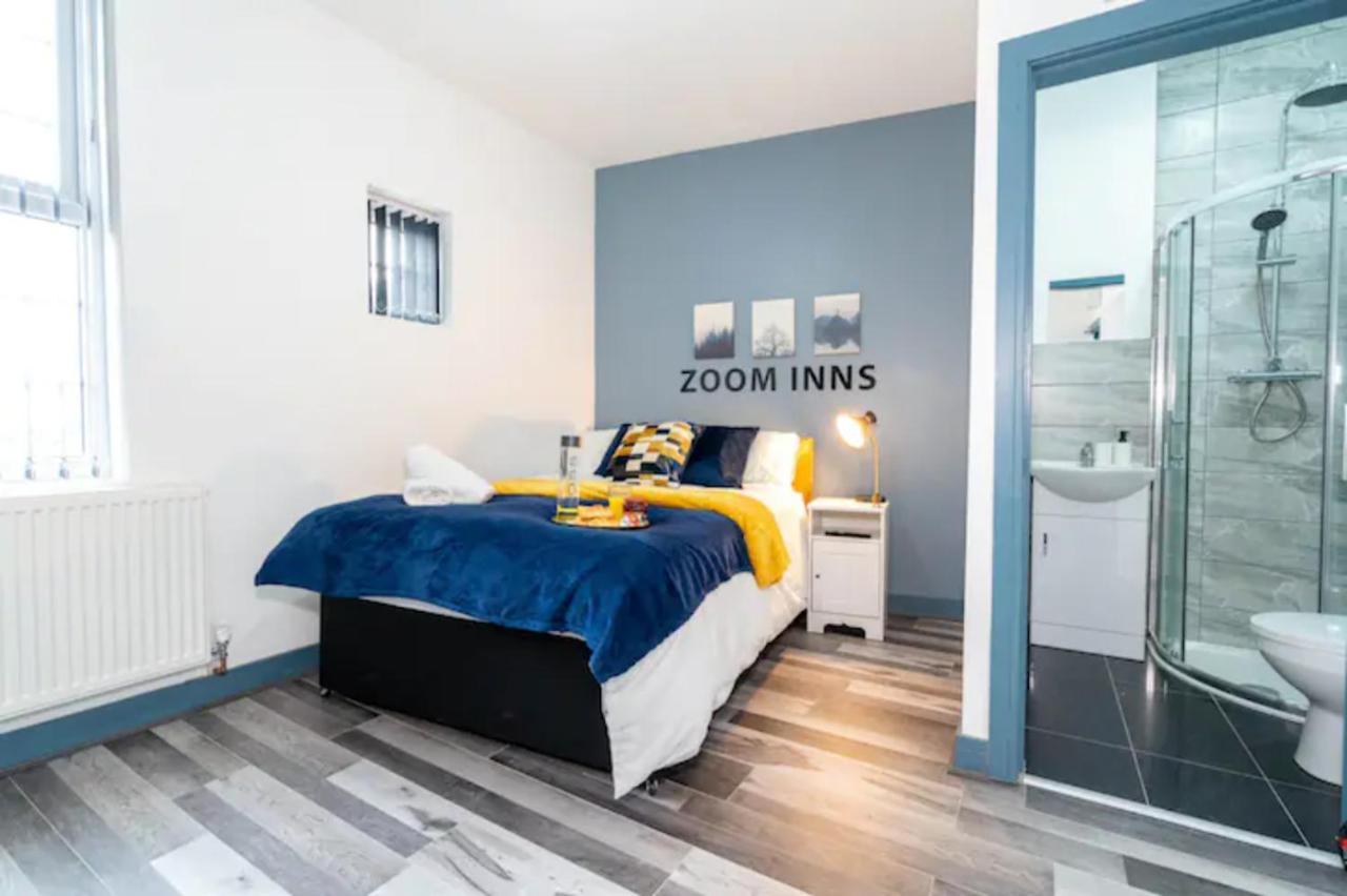 Comfy, Modern Studio With Netflix Appartamento Birmingham Esterno foto