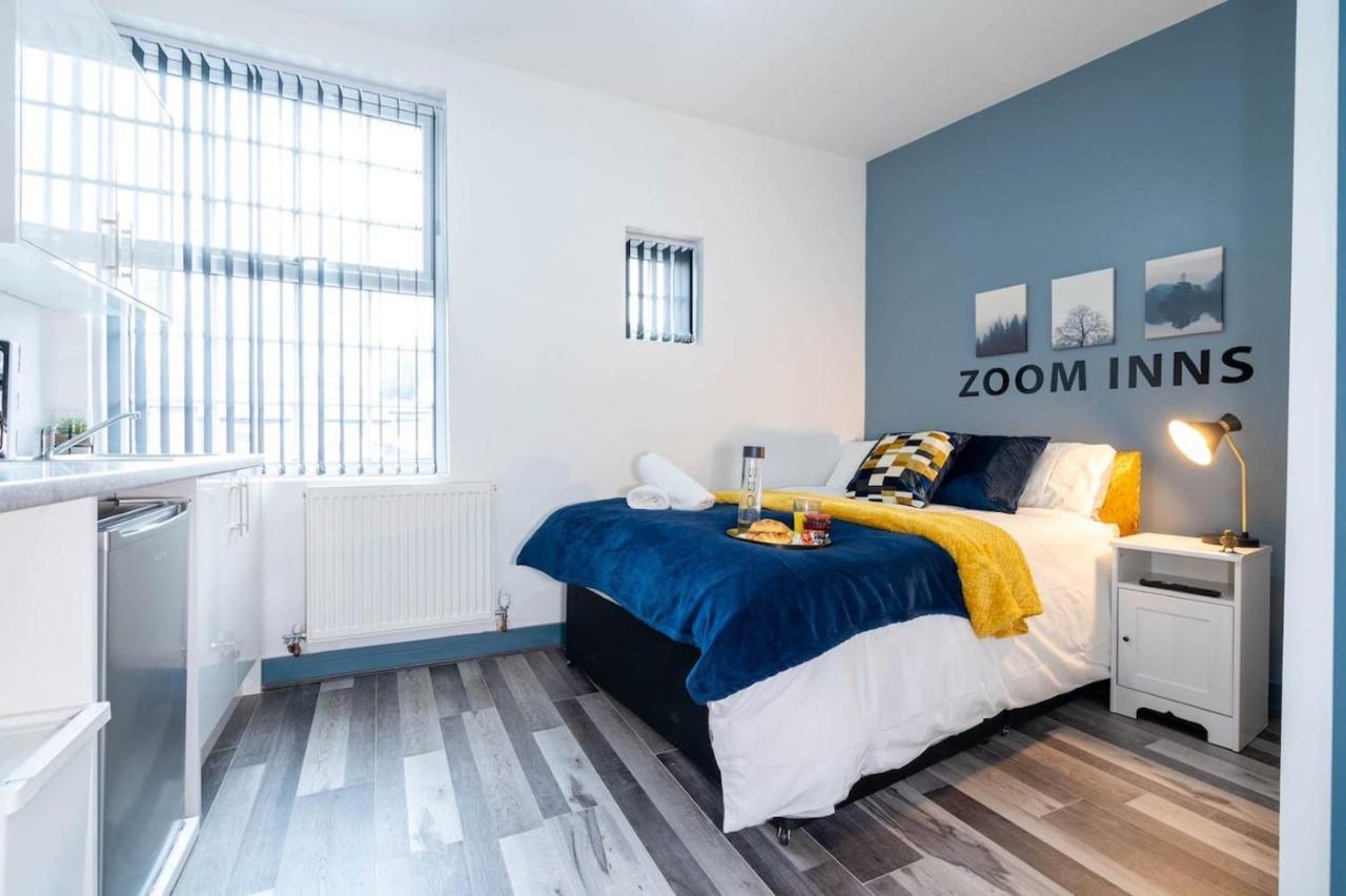 Comfy, Modern Studio With Netflix Appartamento Birmingham Esterno foto